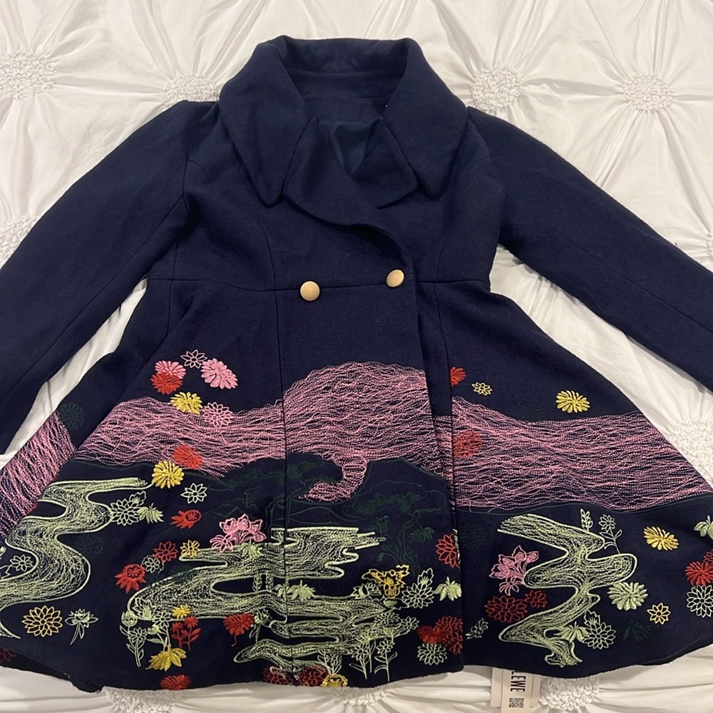 Sicheng.Lisha Coat - Picture 2 of 4